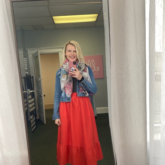 NWOT MIDI Skirt - Picture 3 of 3